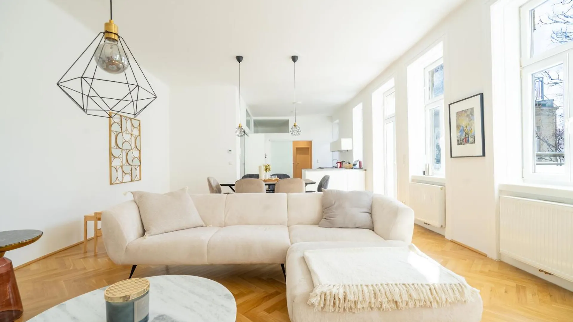 4Ty3 Apartments - Spacious Apartment In The Heart Of The 8Th District Is Calling Vienna
