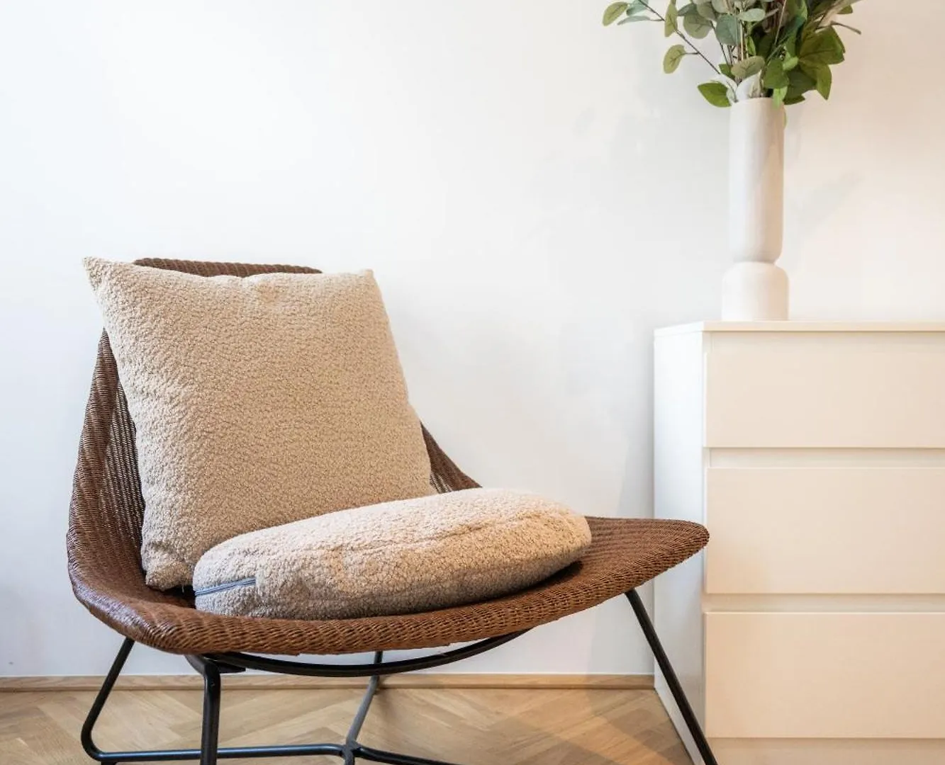 4Ty3 Apartments - Spacious Apartment In The Heart Of The 8Th District Is Calling Vienna