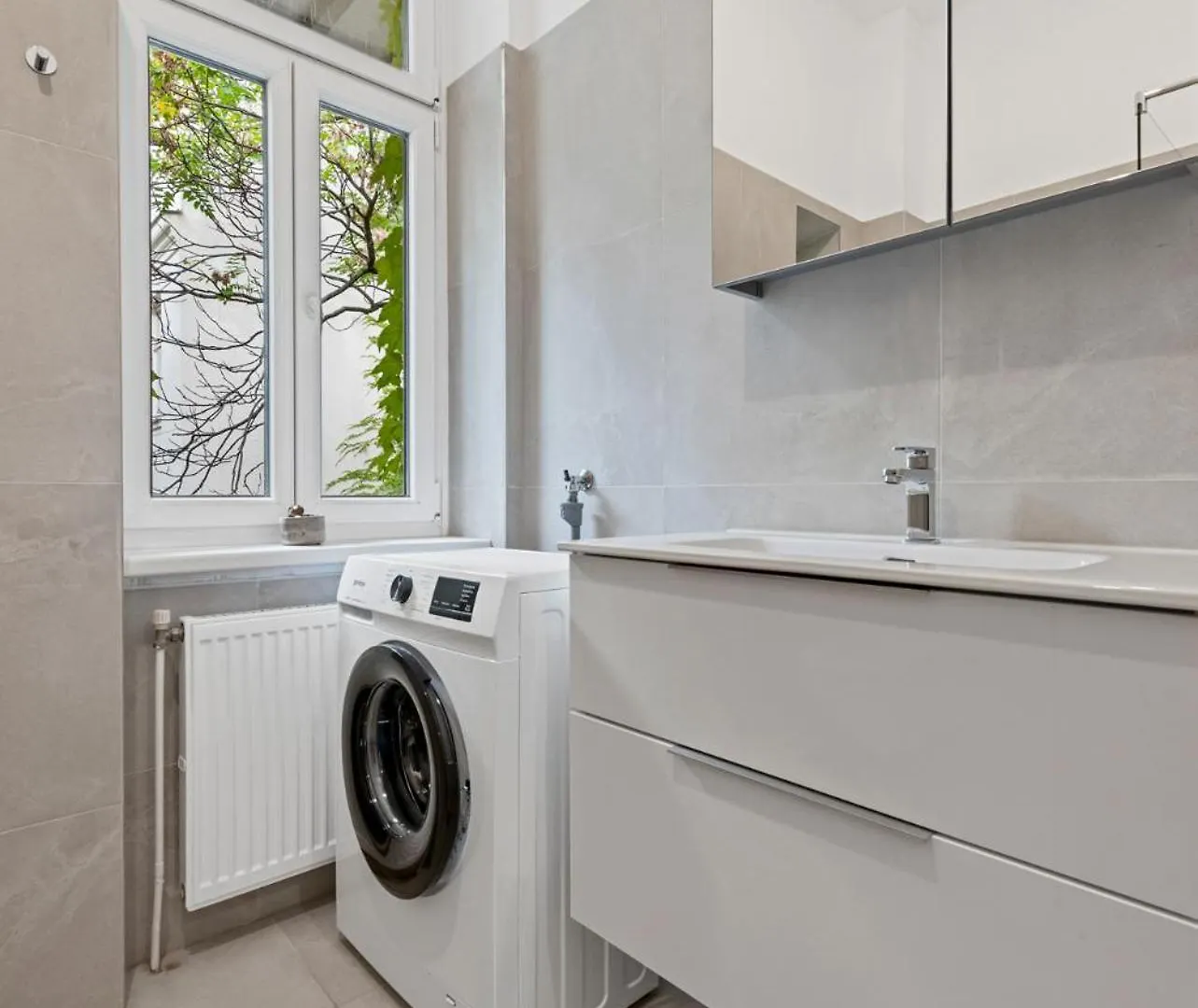 4Ty3 Apartments - Spacious Apartment In The Heart Of The 8Th District Is Calling Wien